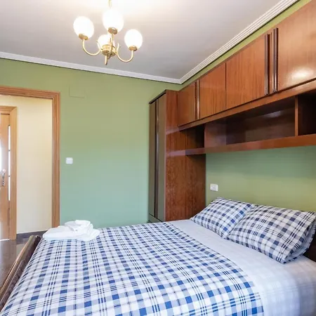 アパート Confortable En レケイティオ